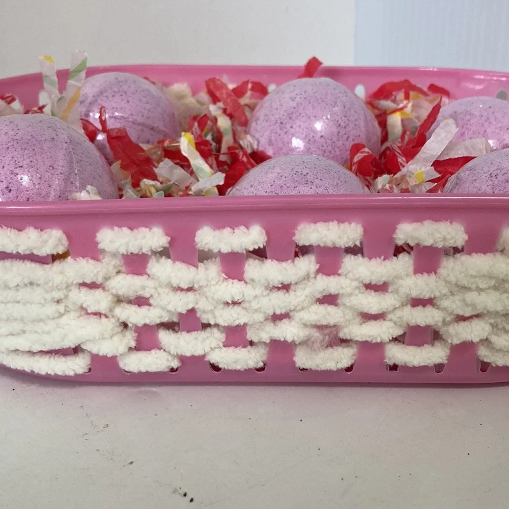 Lavender Chamomile Luxurious Bath Bombs Fizzers and Basket Gift Set of 6 Bombs